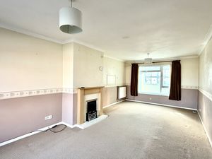 Living Room- click for photo gallery